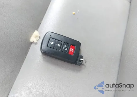 2016 Toyota Highlander Xle V6 z USA, uszkodzony, nr VIN 5TDJKRFH4GS306724